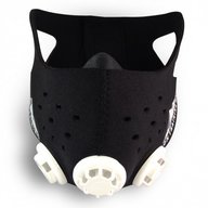 Front view of the Training Mask 2.0.